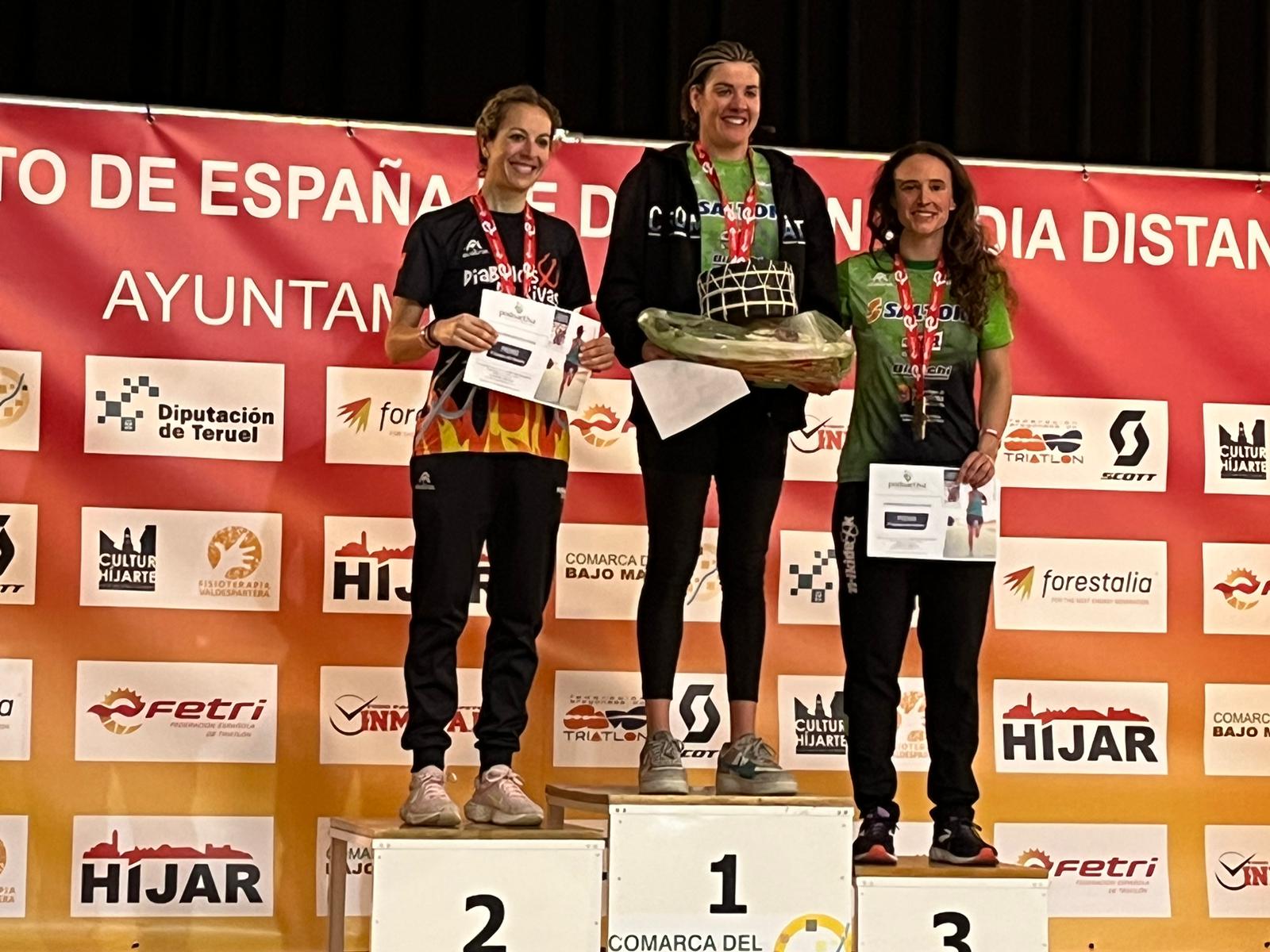 Saltoki Trikideak y Laura Gómez, vencen en el Campeonato de España de duatlón media distancia